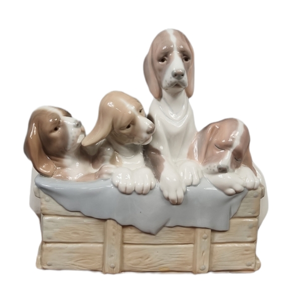 Lladro Other - Lladro Dogs in Basket